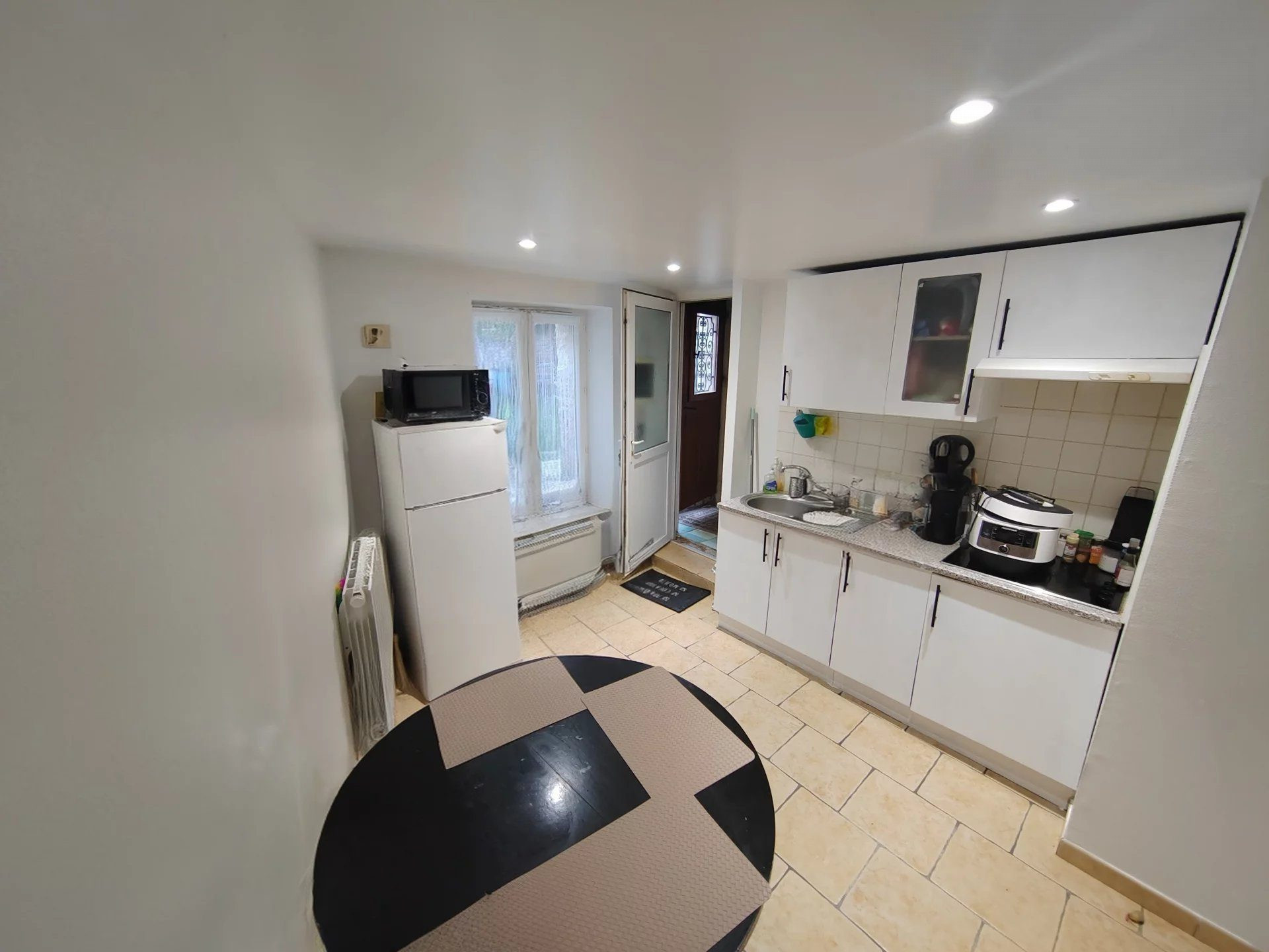 House for sale in Chars, 46 m²