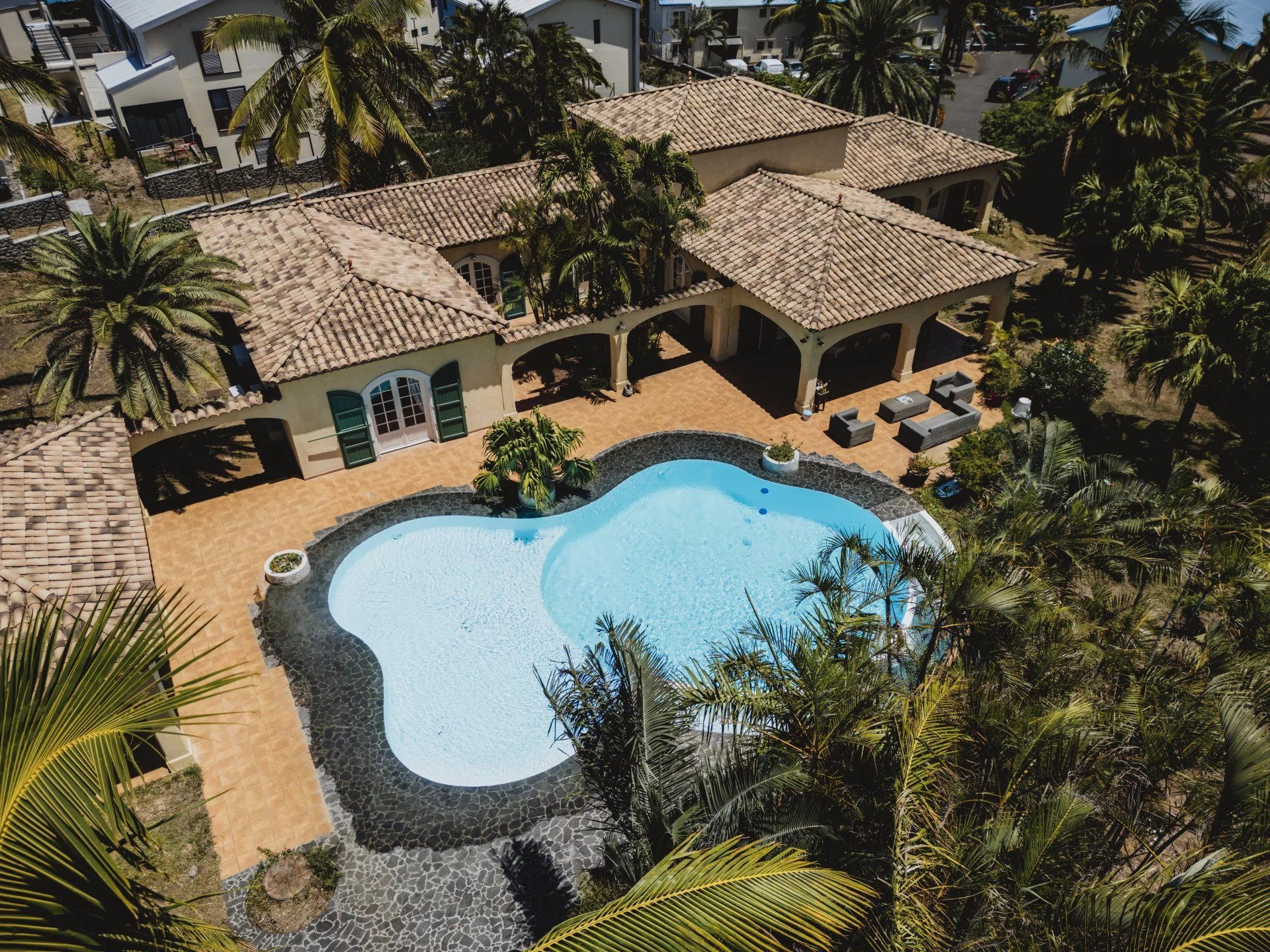 Maison 7 pièces 213 m² · à Saint-Pierre · 213 m² · 1 575 000 €