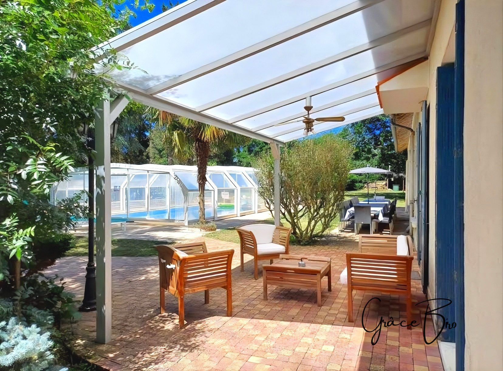 Domaine de charme m² - 330 m² - 2 gîtes - Piscine 60 m² - Tennis - Parc d’1 ha