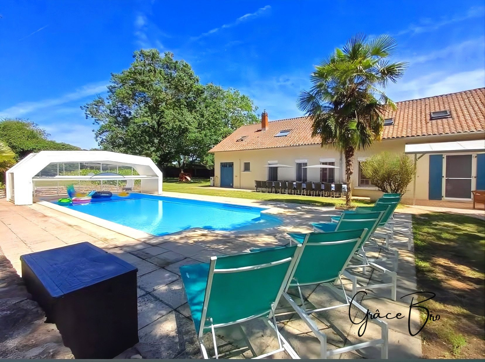 Domaine de charme m² - 330 m² - 2 gîtes - Piscine 60 m² - Tennis - Parc d’1 ha