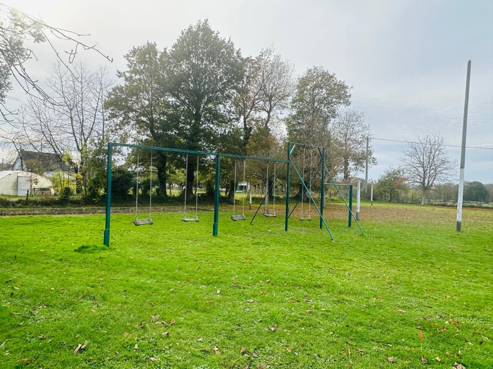 Profitable Investment: Guesthouse + 12 Rental Units on over 8400m² of land 4
