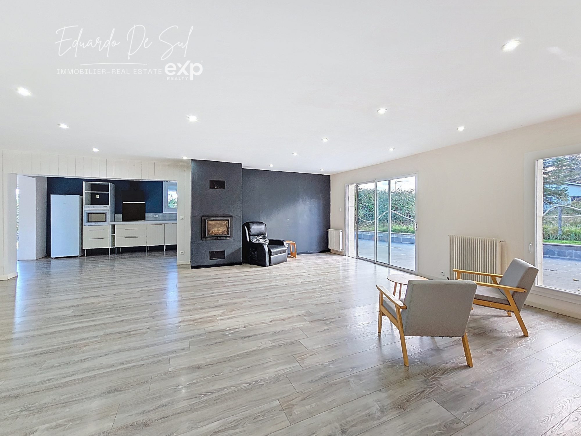 Maison plain-pied familiale de 161 m² – 4 chambres dont suite parentale – piscine, double garage