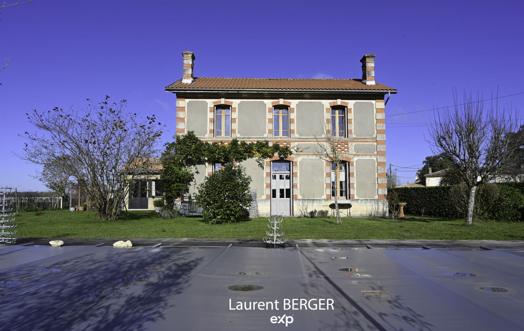 Belle maison de campagne rénovée avec piscine à Saint Girons d'Aiguevives (33)