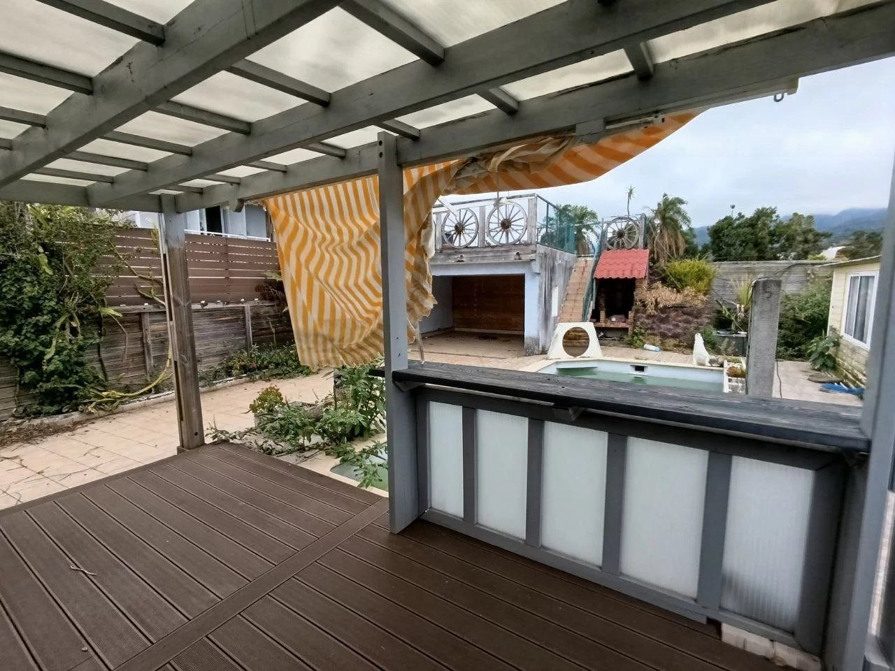 Exclusive eXp France – Le Tampon - 4-Bedroom House and Two-Room Apartment 3