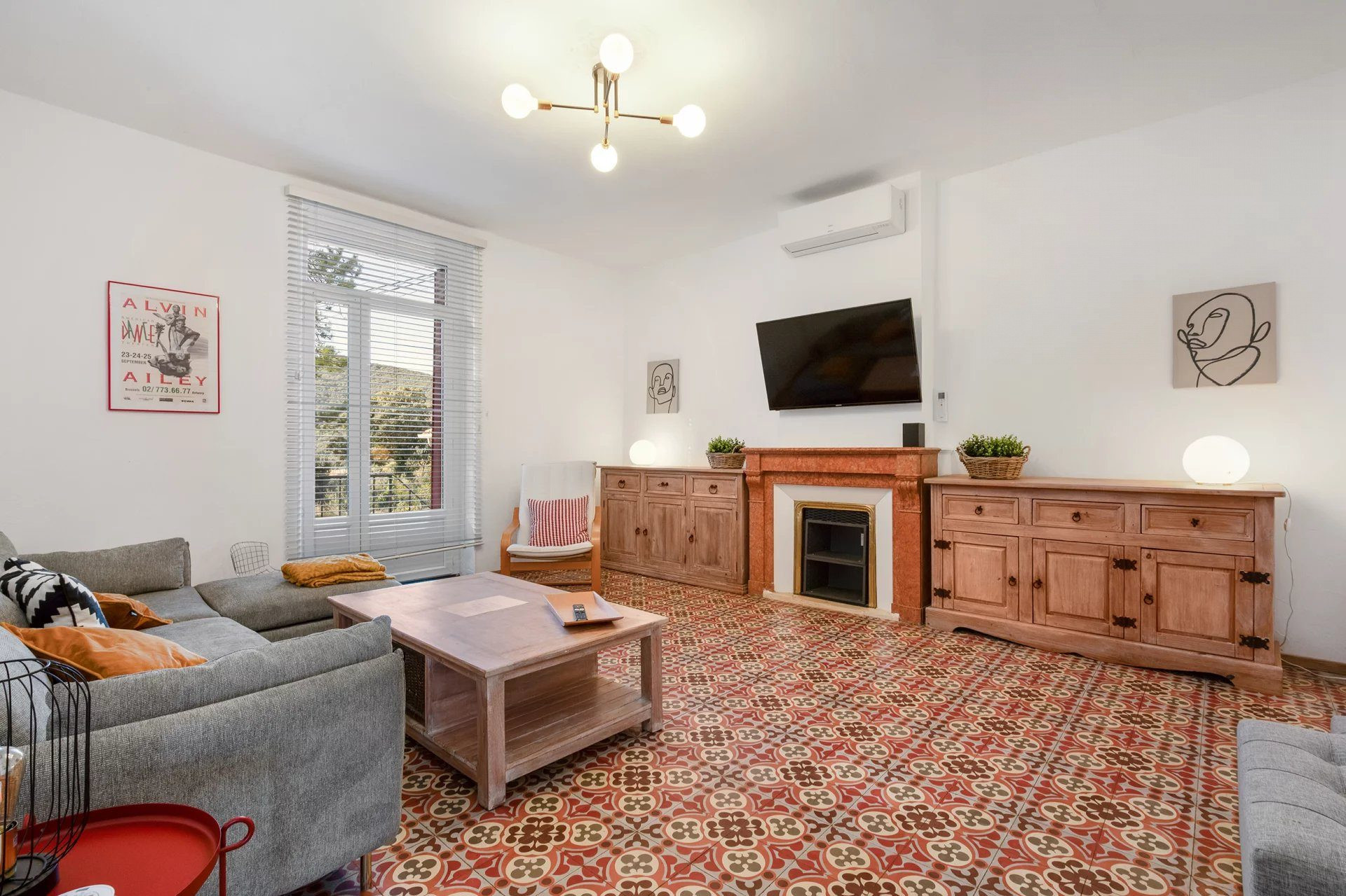 House for sale in Faugères, 330 m²