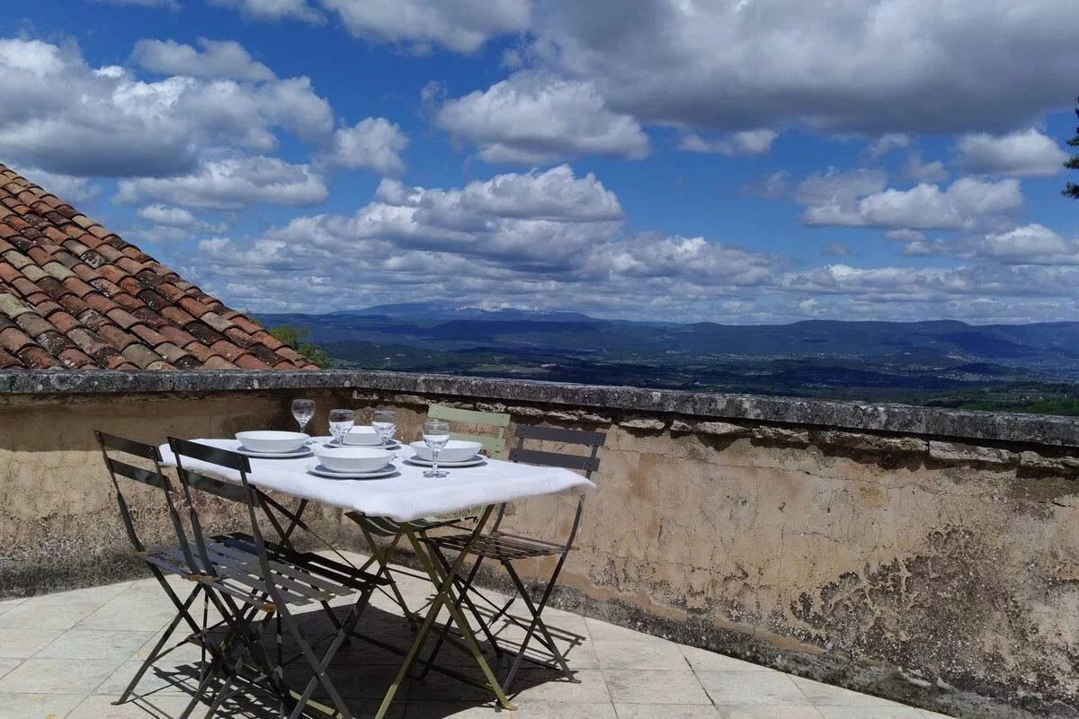 Provençal Estate of 5.3 hectares in Bonnieux – Stone Mas – Walking distance from the village 3