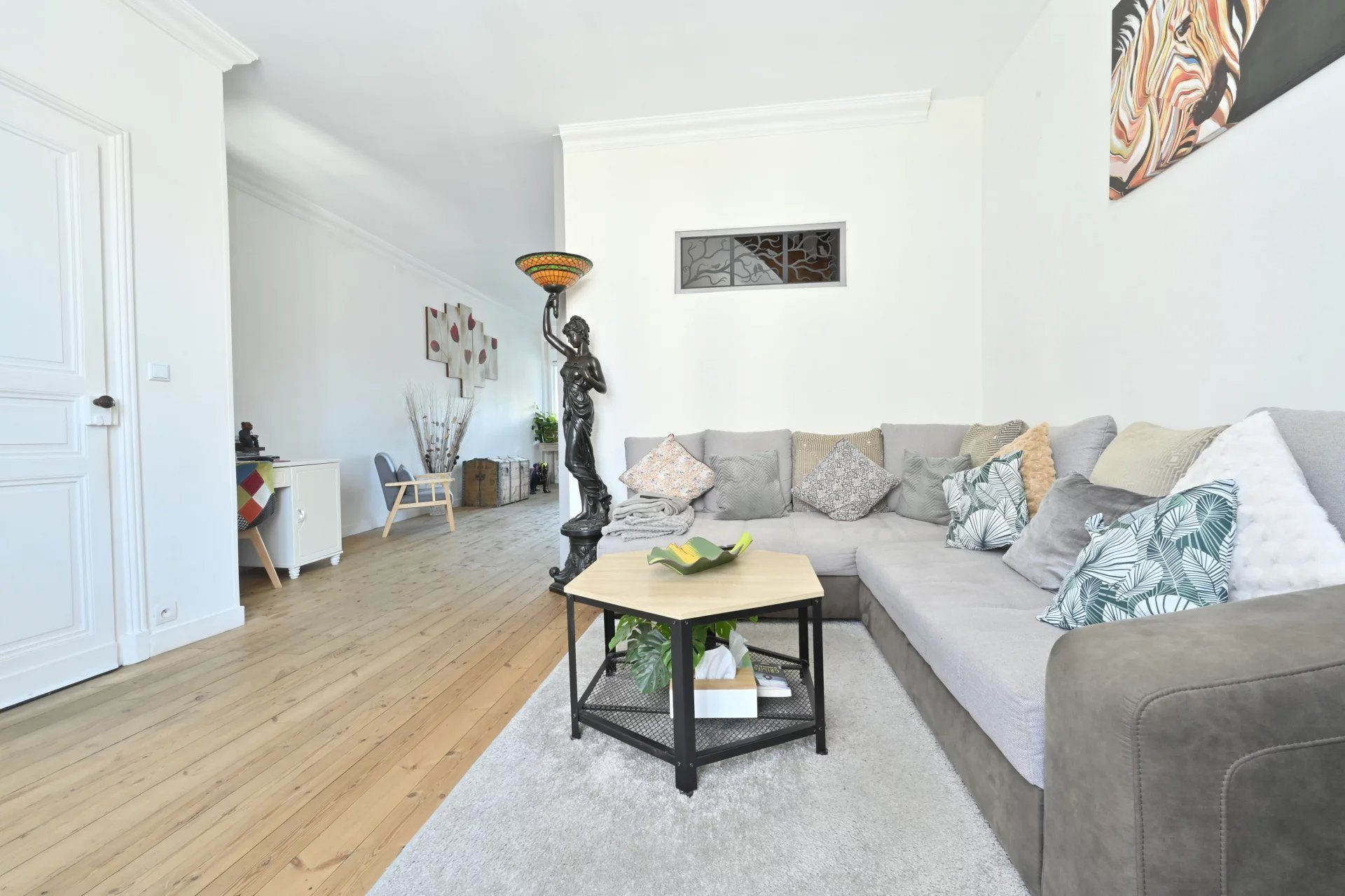 Town House with Veranda, Terrace, Garden in SAINTES (17) 3