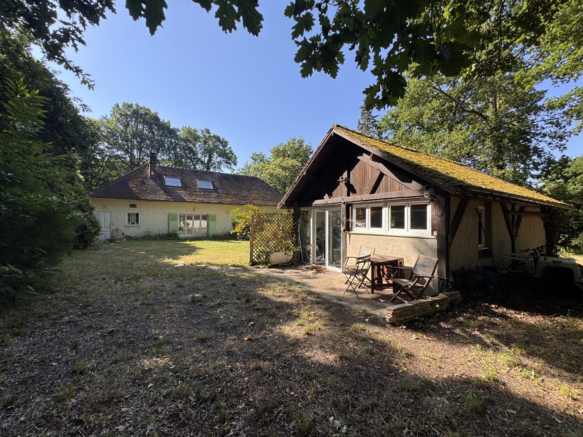 Maison et piscine chauffée