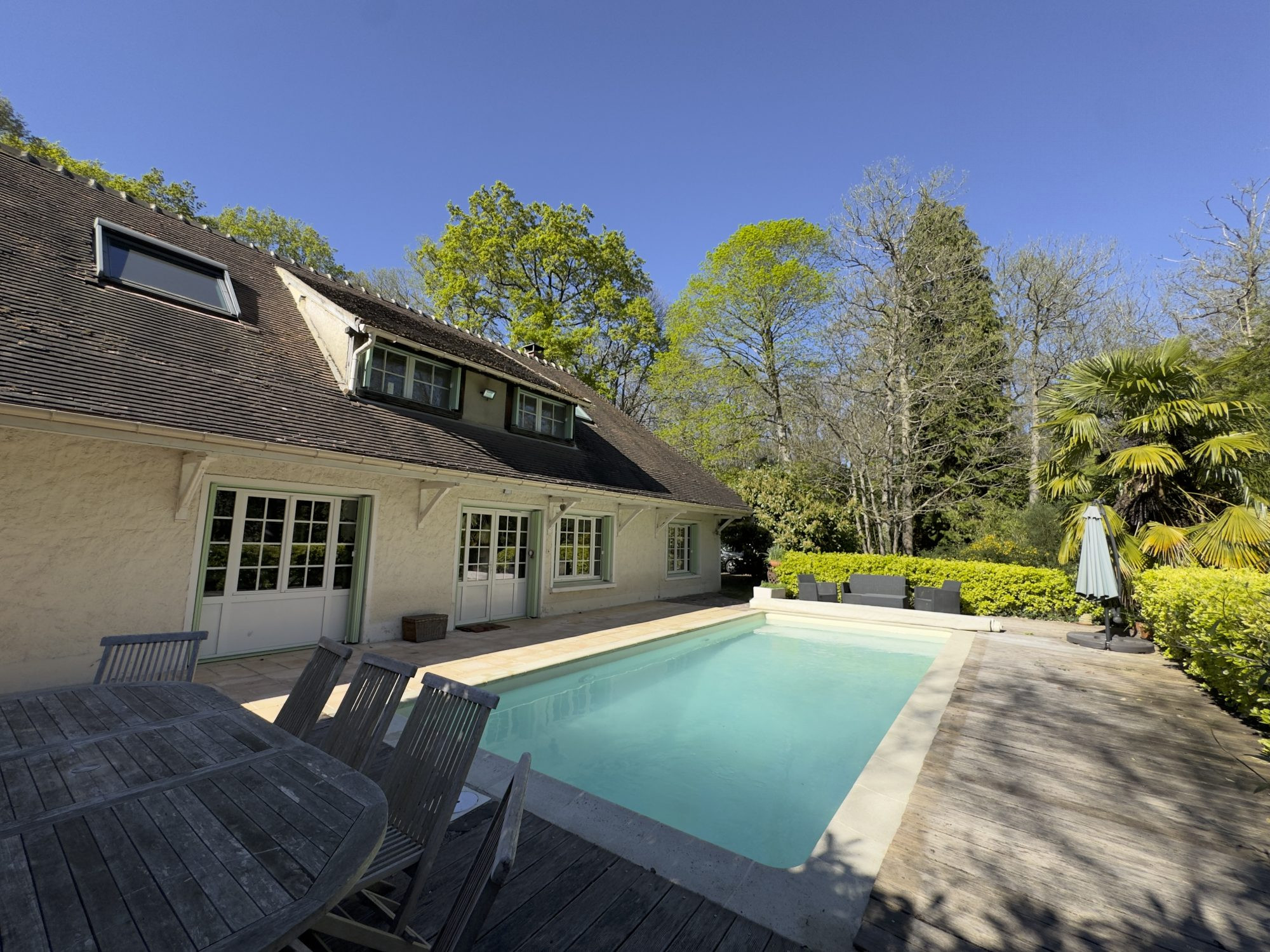Maison sans vis à vis et piscine chauffée
