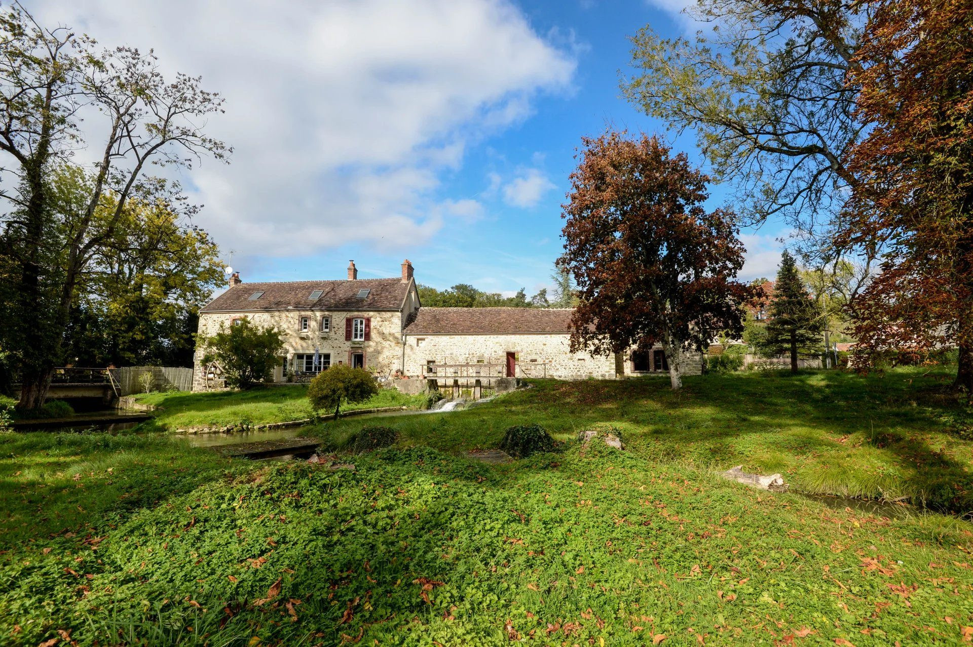 Classified 17th Century Historic Mill - Remarkable Heritage Property 3