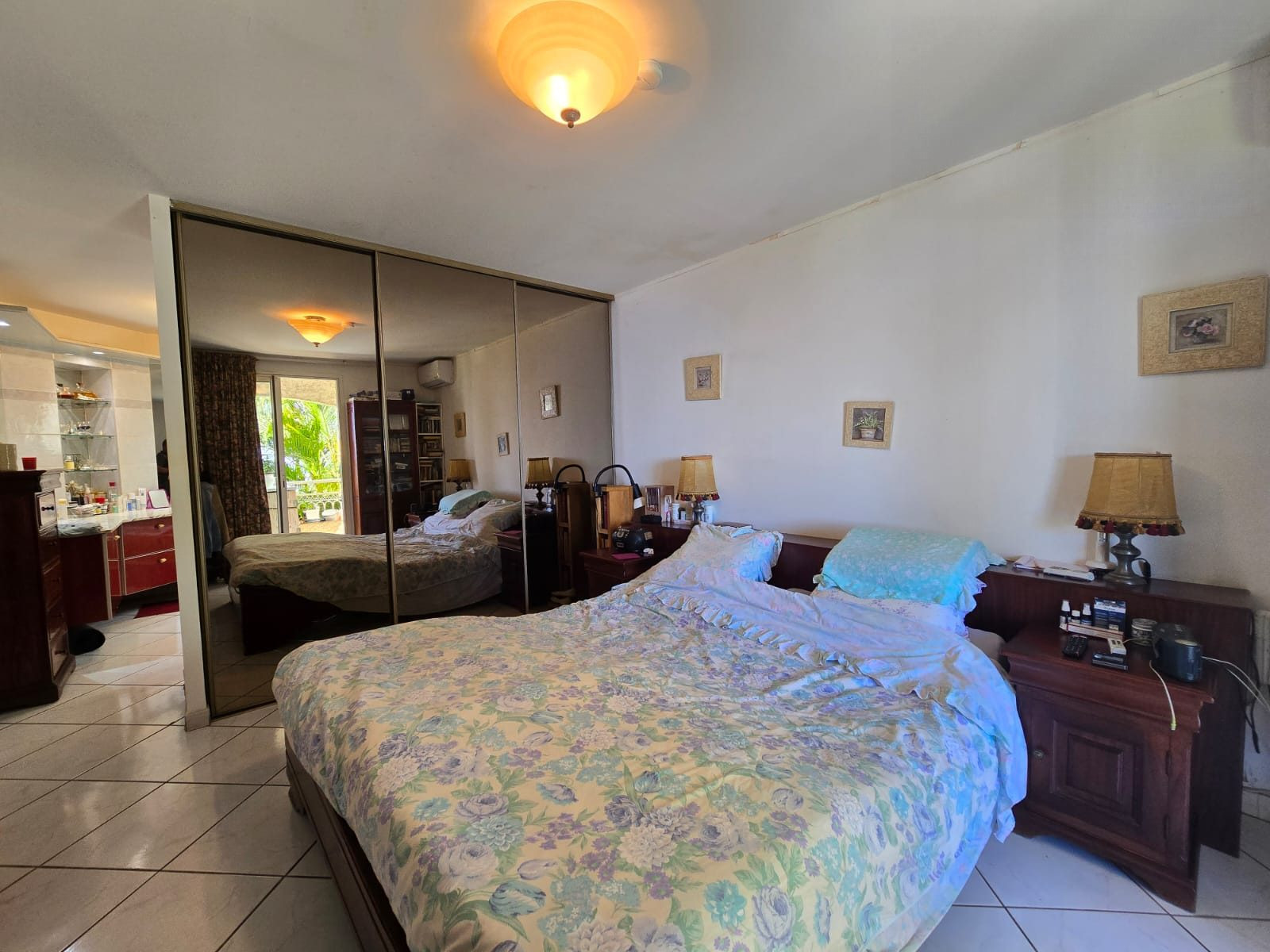 🔹 INVESTOR OPPORTUNITY – EXCEPTIONAL PANORAMIC VIEW – SAINT-GILLES-LES-BAINS 🔹 4