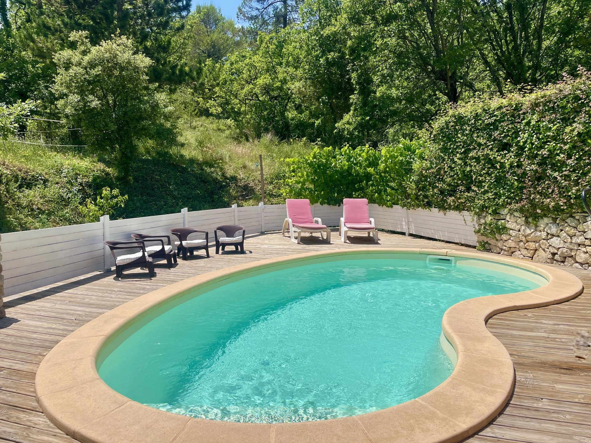Maison 6 pièces 169 m² · à Pierrevert · 169 m² · 445 000 €