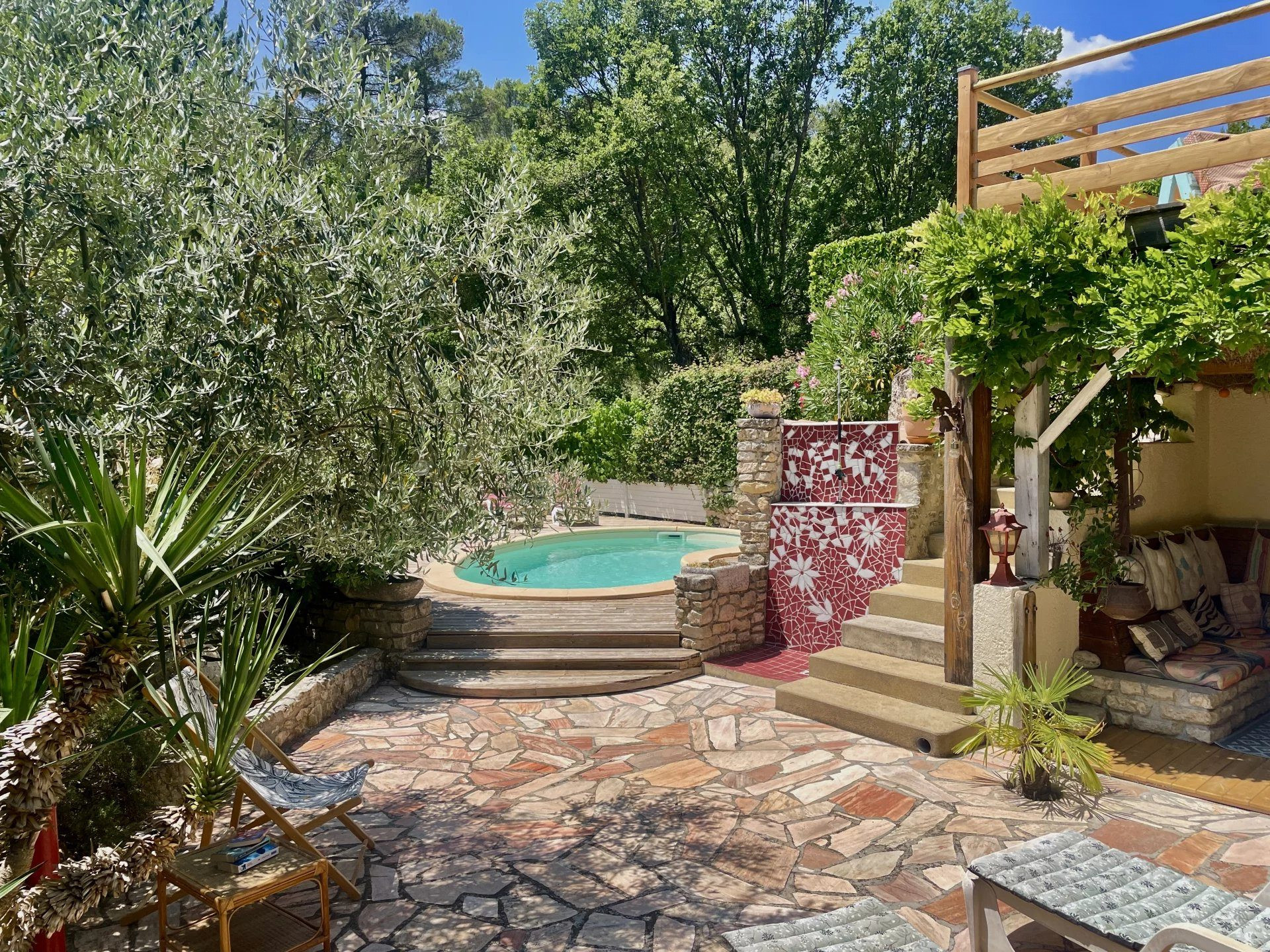 Maison 6 pièces 169 m² · à Pierrevert · 169 m² · 445 000 €