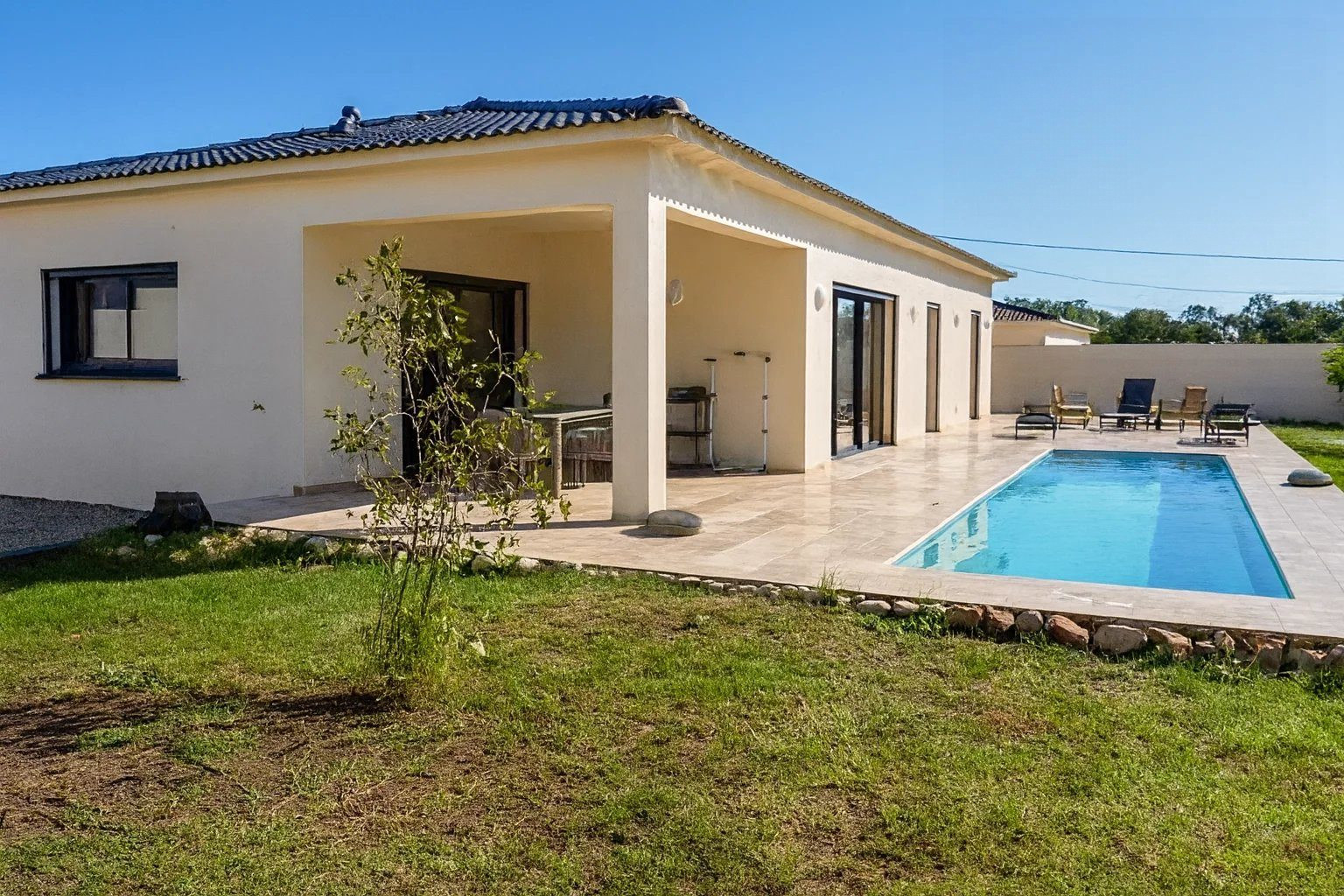 Maison à vendre à Solaro, 137 m²