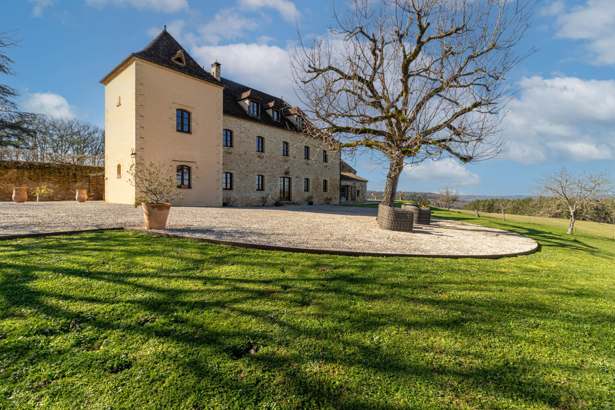 Maison 13 pièces 464 m² · à Saint-Cyprien · 464 m² · 1 590 000 €