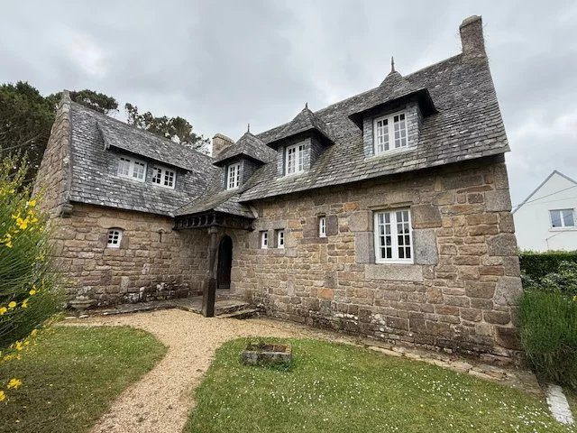 Maison à vendre à Trégastel, 134 m²
