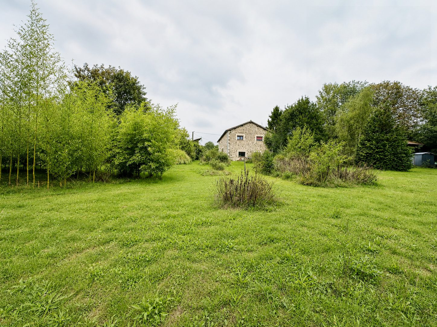 Maison à vendre à Busserolles, 219 m²