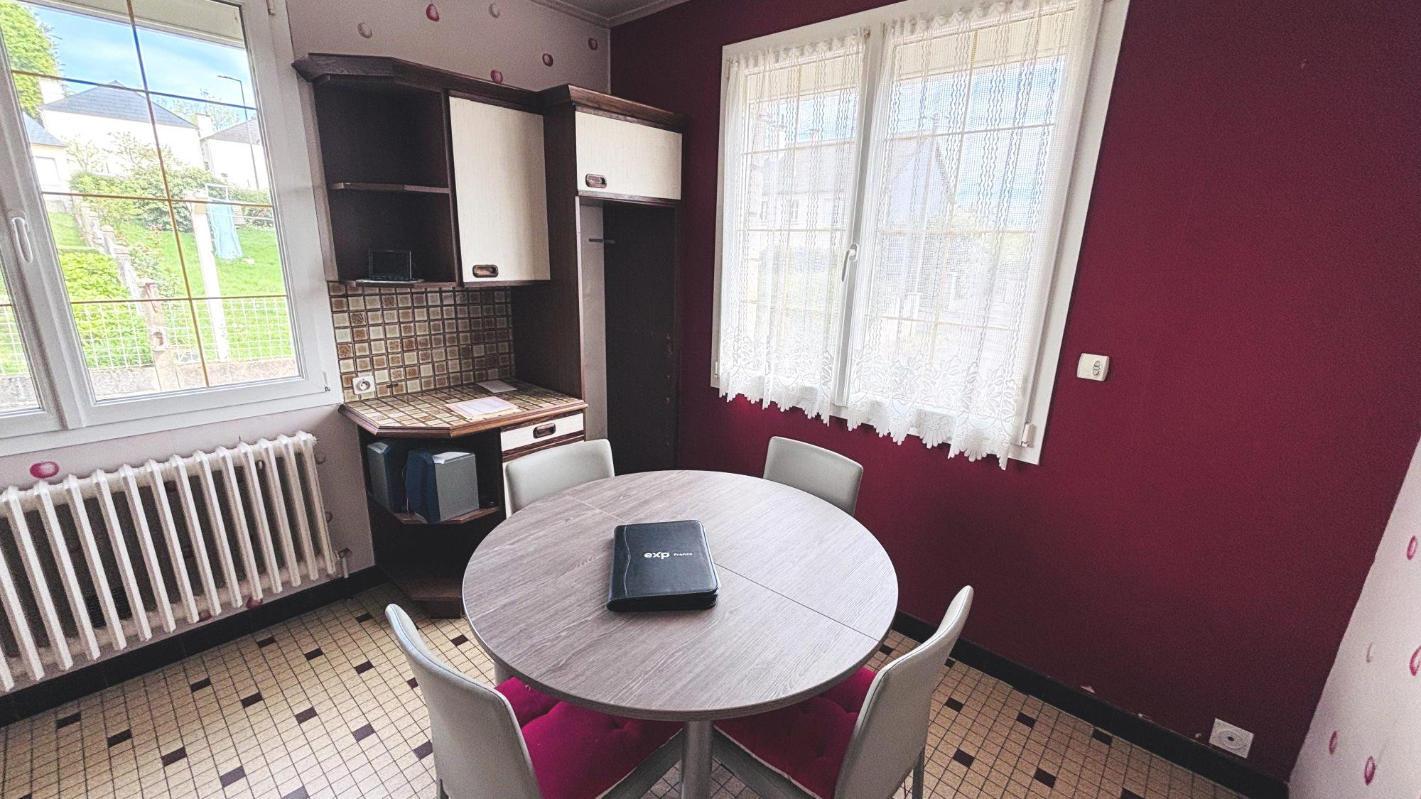 Maison à vendre à Mayenne, 91 m²