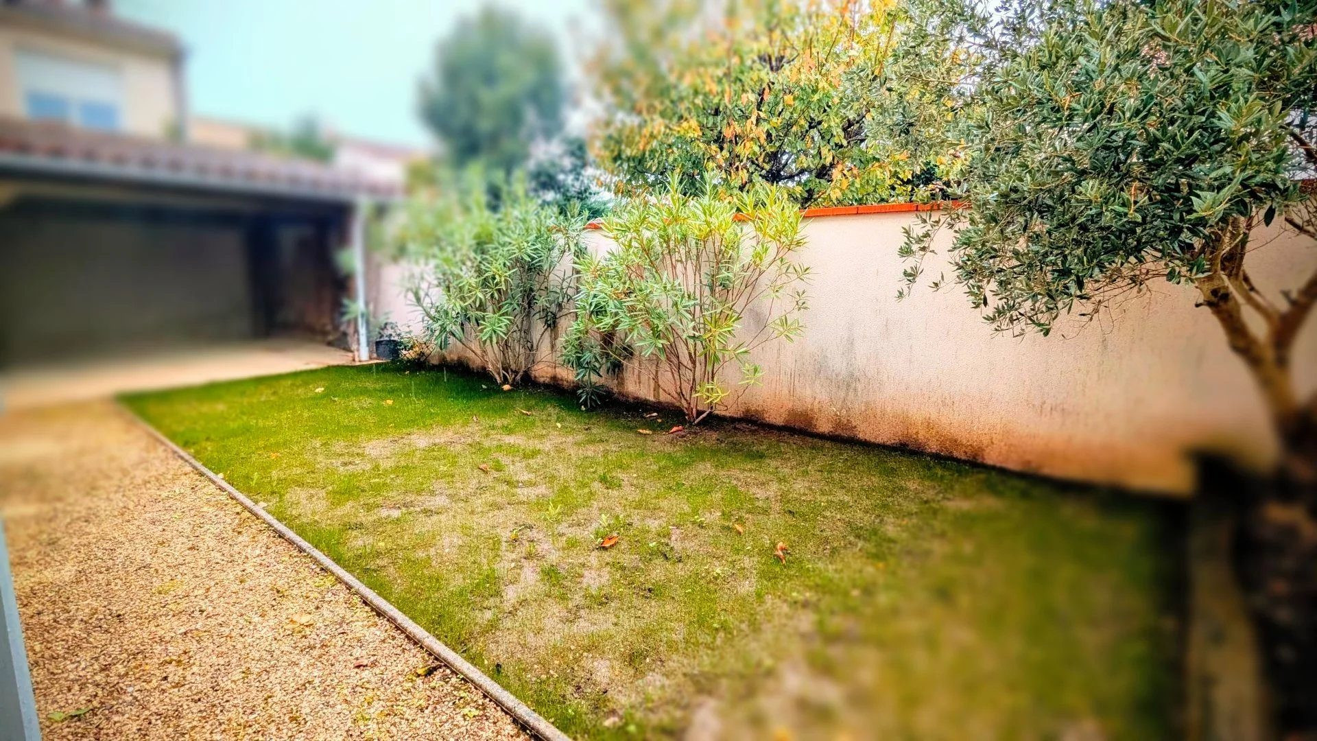 Maison entièrement rénovée 4 chambres avec terrasse vue sur jardin – Aiguillon (47190)