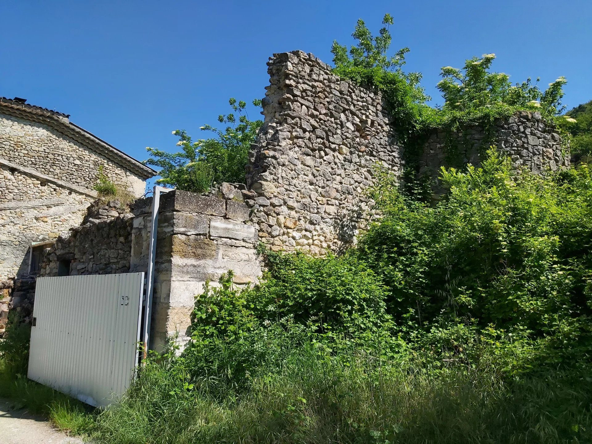 Fortified House and Large Estate 5