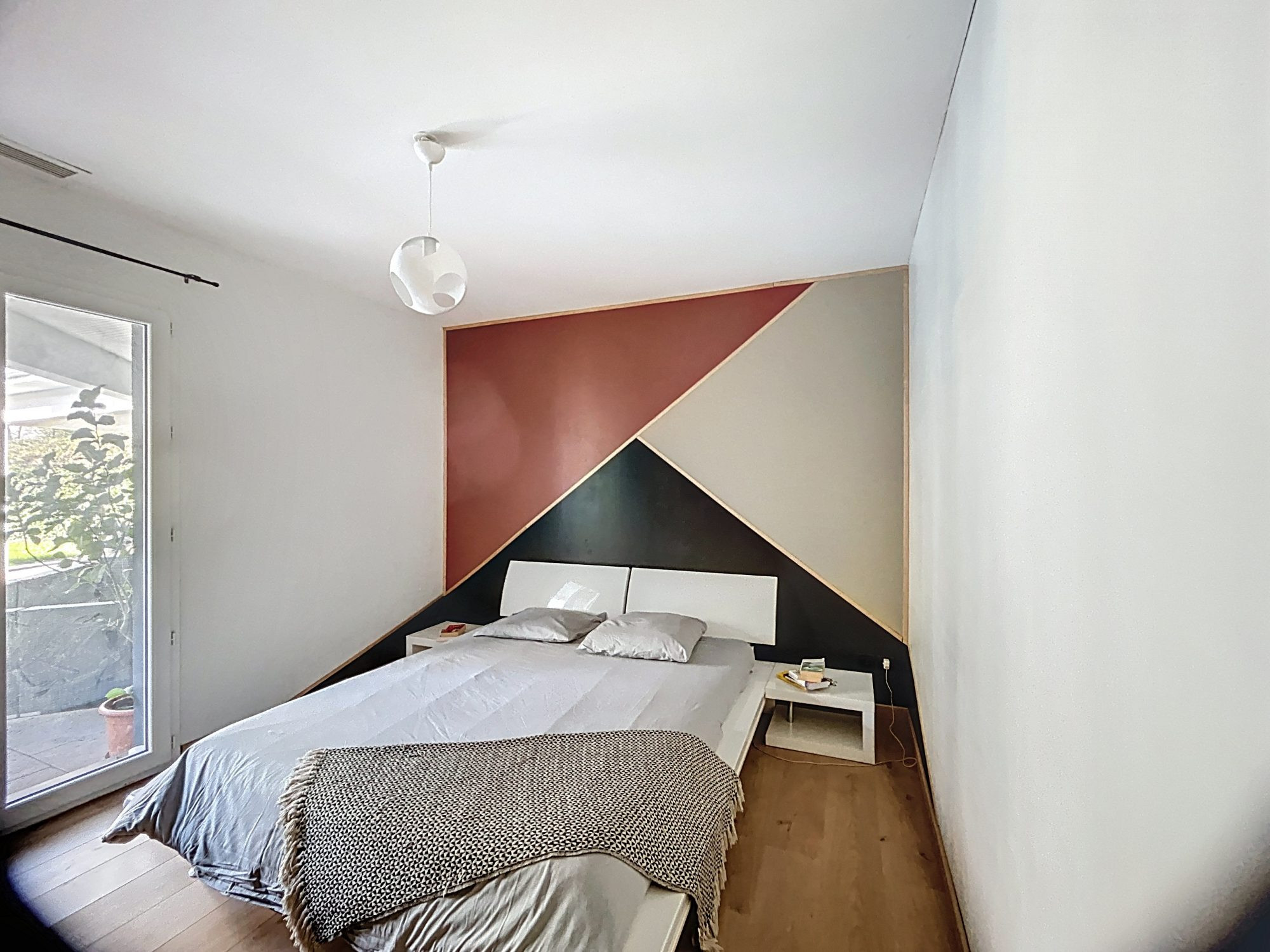 Maison plain-pied avec 4 chambres -piscine