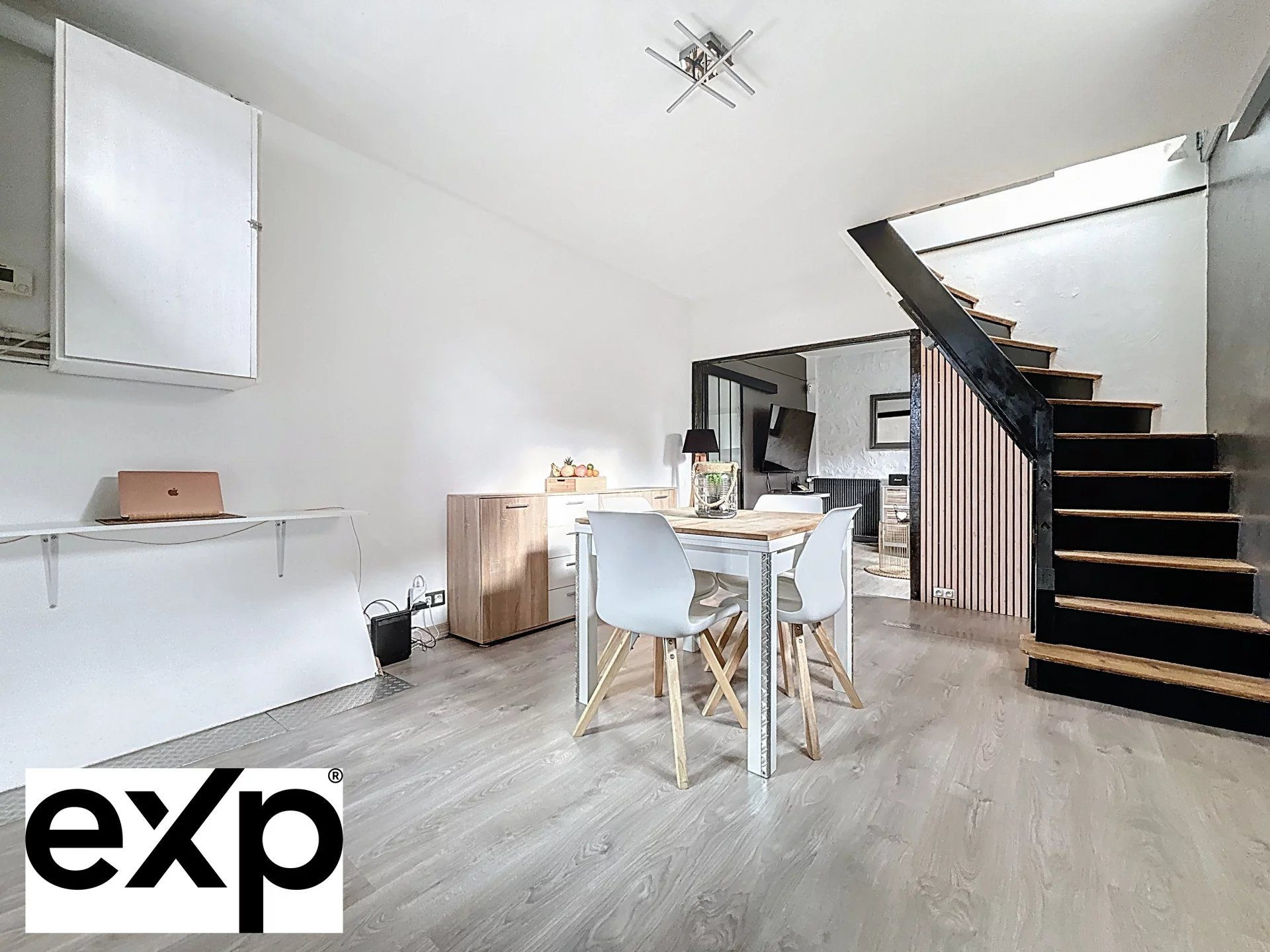 Maison 4 pièces 60.2 m2 pleine de charme quartier Bizy à Vernon avec terrasse