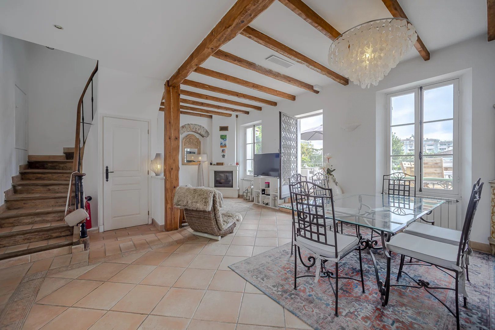 Maison à vendre à Golfe-Juan, 120 m²