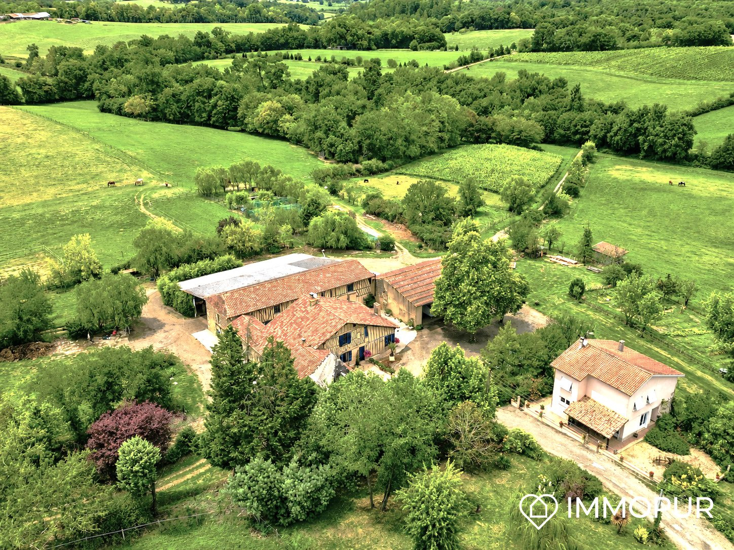 44 hectares d'un seul tenant, aucun voisin, aucun bruit, DPE C/A.
