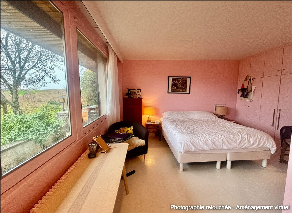Characterful Property with Panoramic View 5