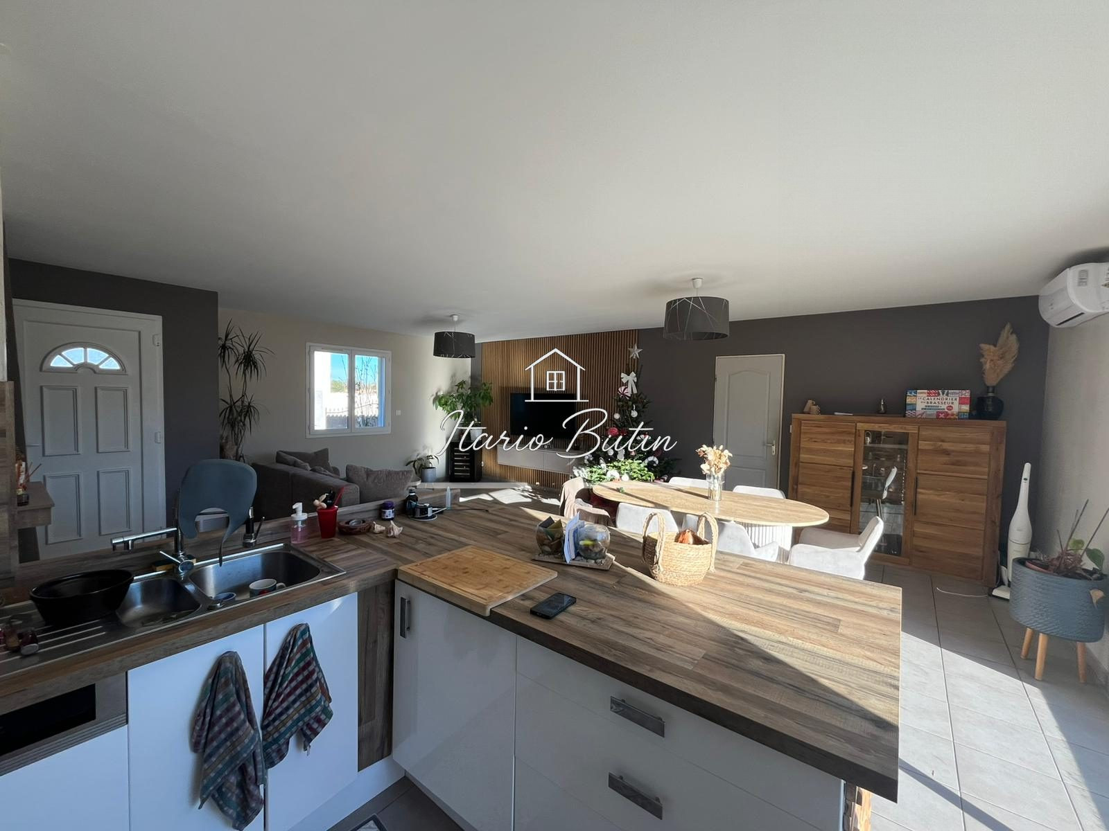 Maison 8 pièces 132 m² · à Abeilhan · 132 m² · 449 000 €