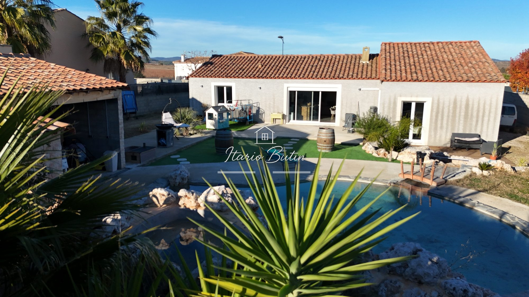 Villa type 8 sur 1000m² de terrain