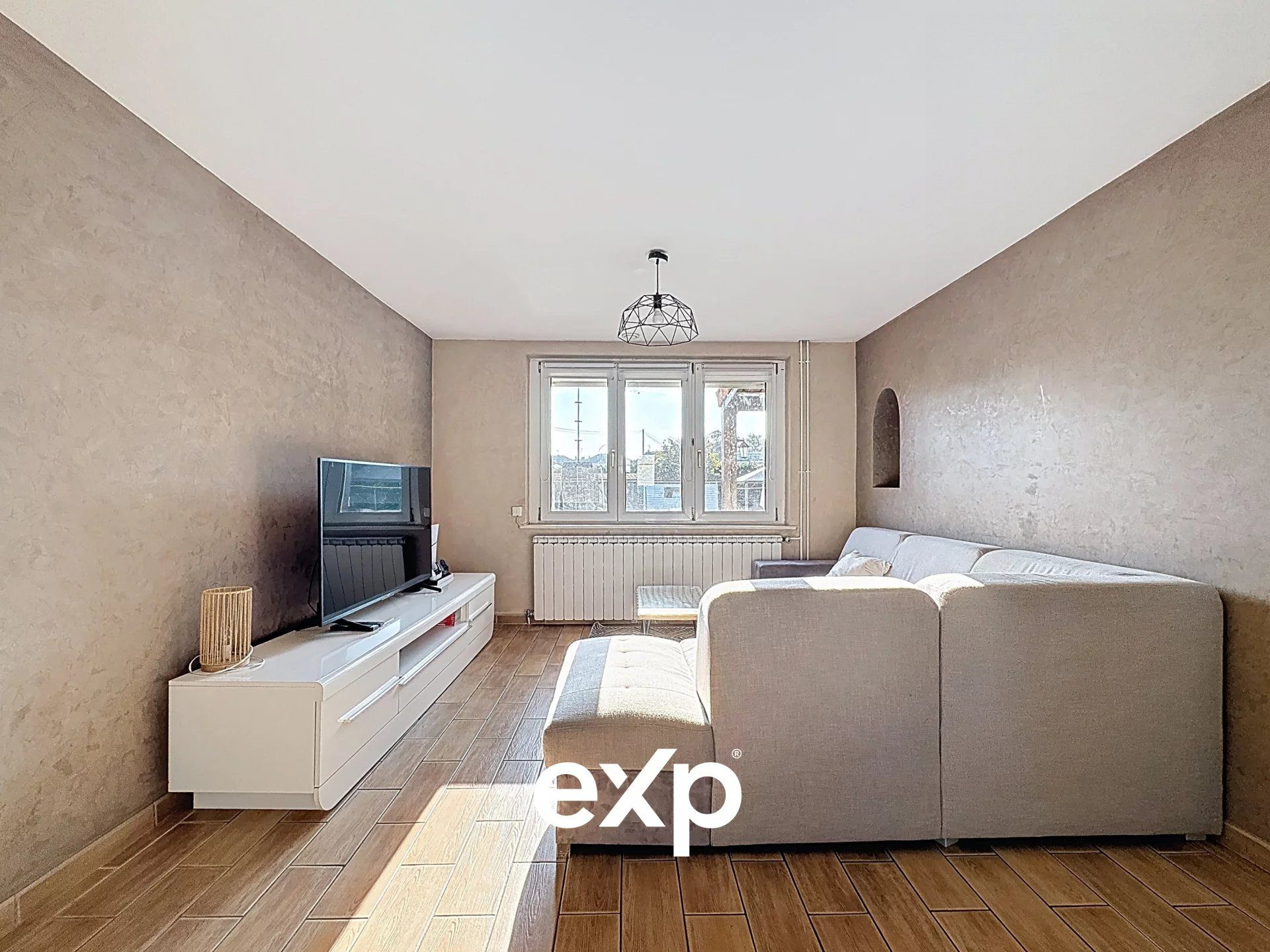 Charmante maison individuelle 3 pièces avec jardin, garage et terrasse – Uckange (57270)