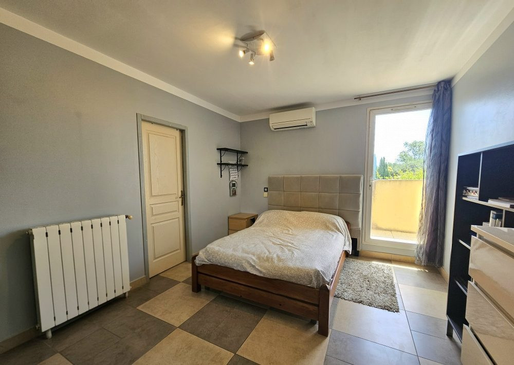 Maison 8 pièces 227 m² · à Juvignac · 227 m² · 599 000 €
