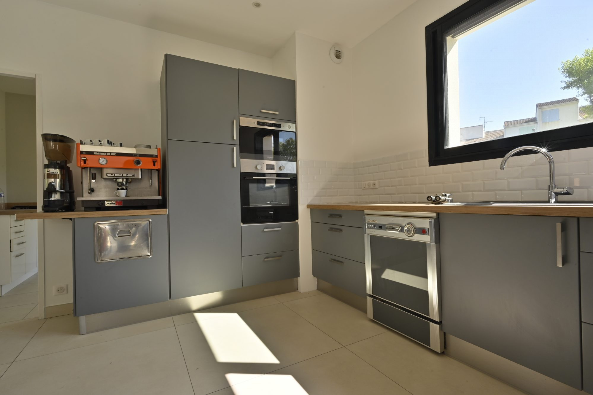 Maison à vendre à Saintes, 202 m²
