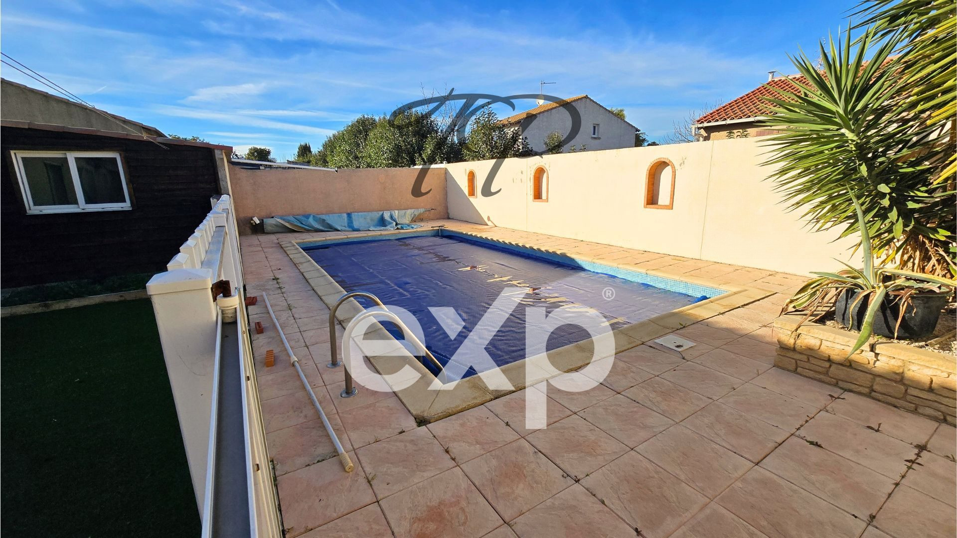 SAUVIAN VILLA DE PLAIN PIED AVEC PISCINE