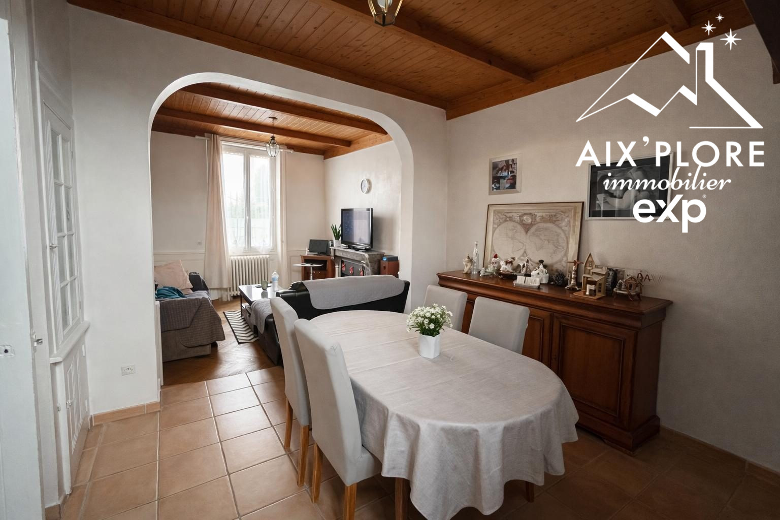 Maison de charme avec jardin arboré et sous-sol complet – Pont-de-Chéruy