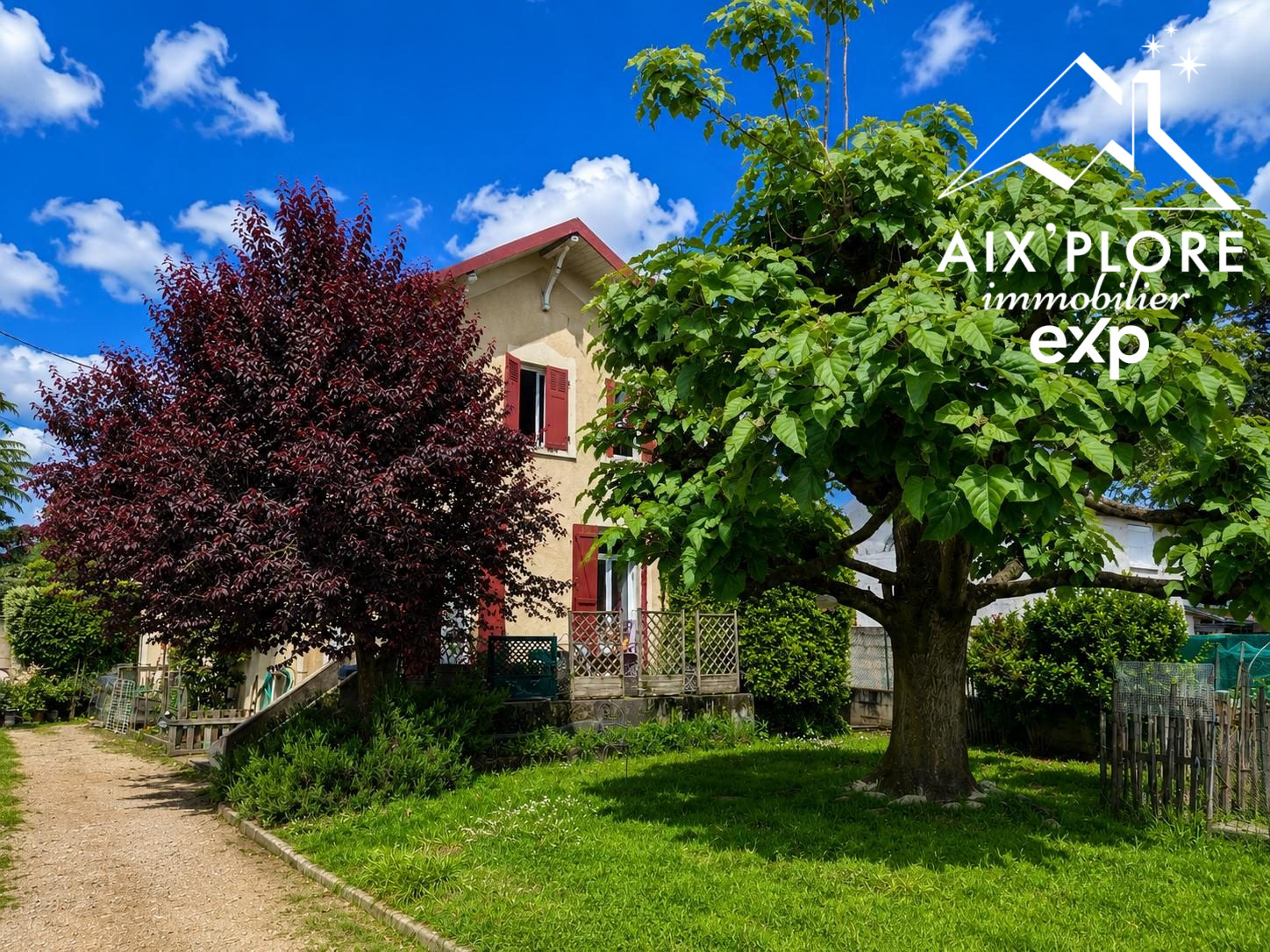 Maison de charme avec jardin arboré et sous-sol complet – Pont-de-Chéruy