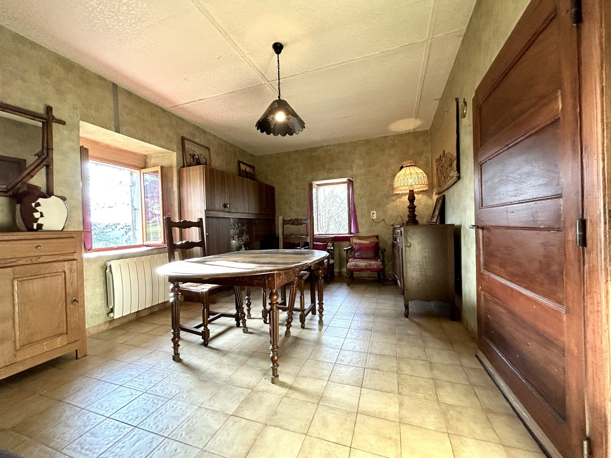 Maison 6 pièces 164 m² · à Thusy · 164 m² · 349 900 €