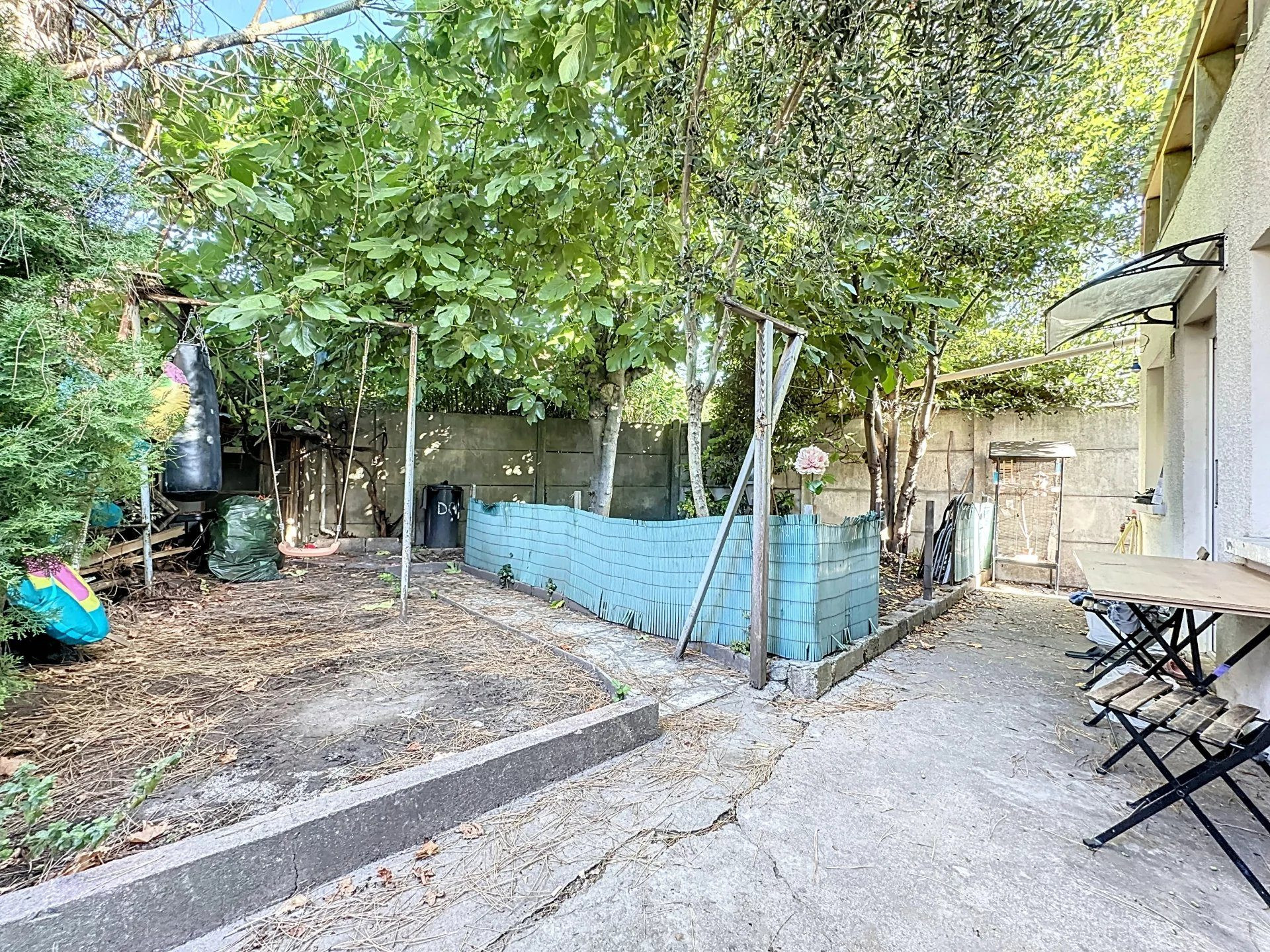Maison à vendre à Saint-Denis, 107 m²