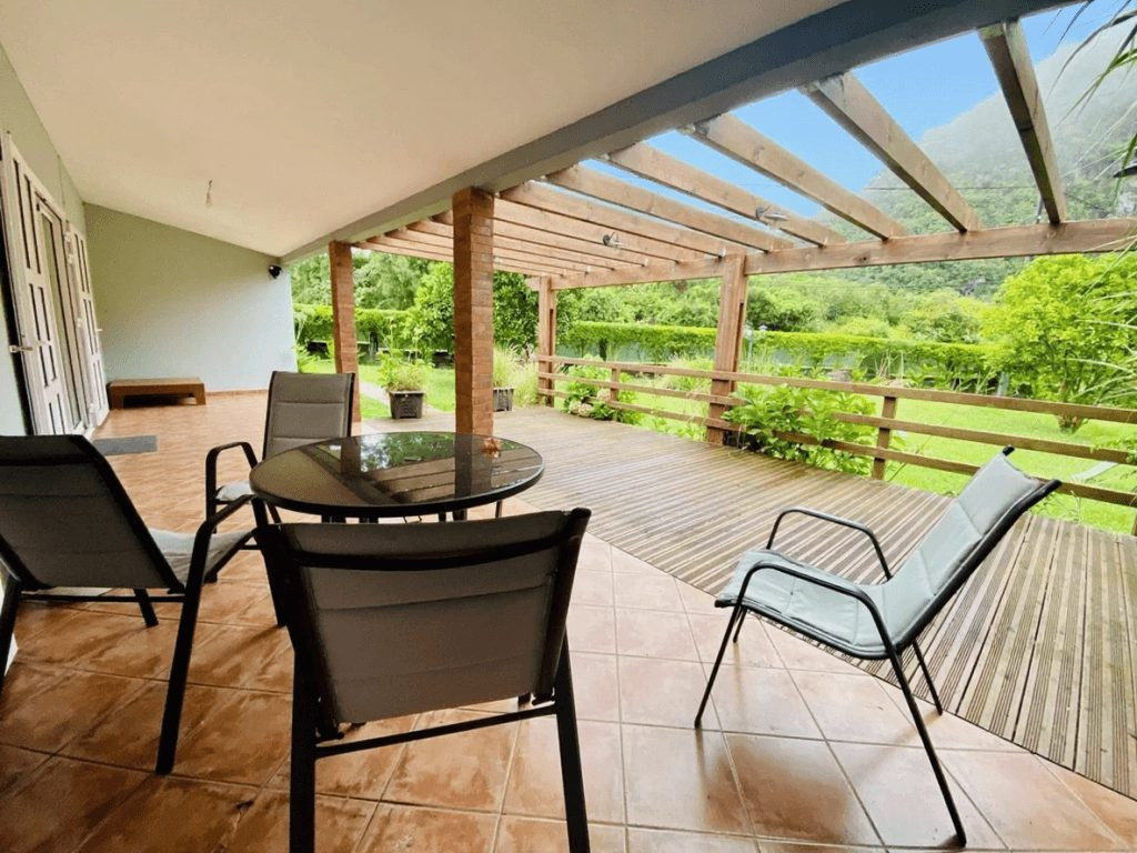 Maison à vendre à La Plaine-des-Palmistes, 190 m²