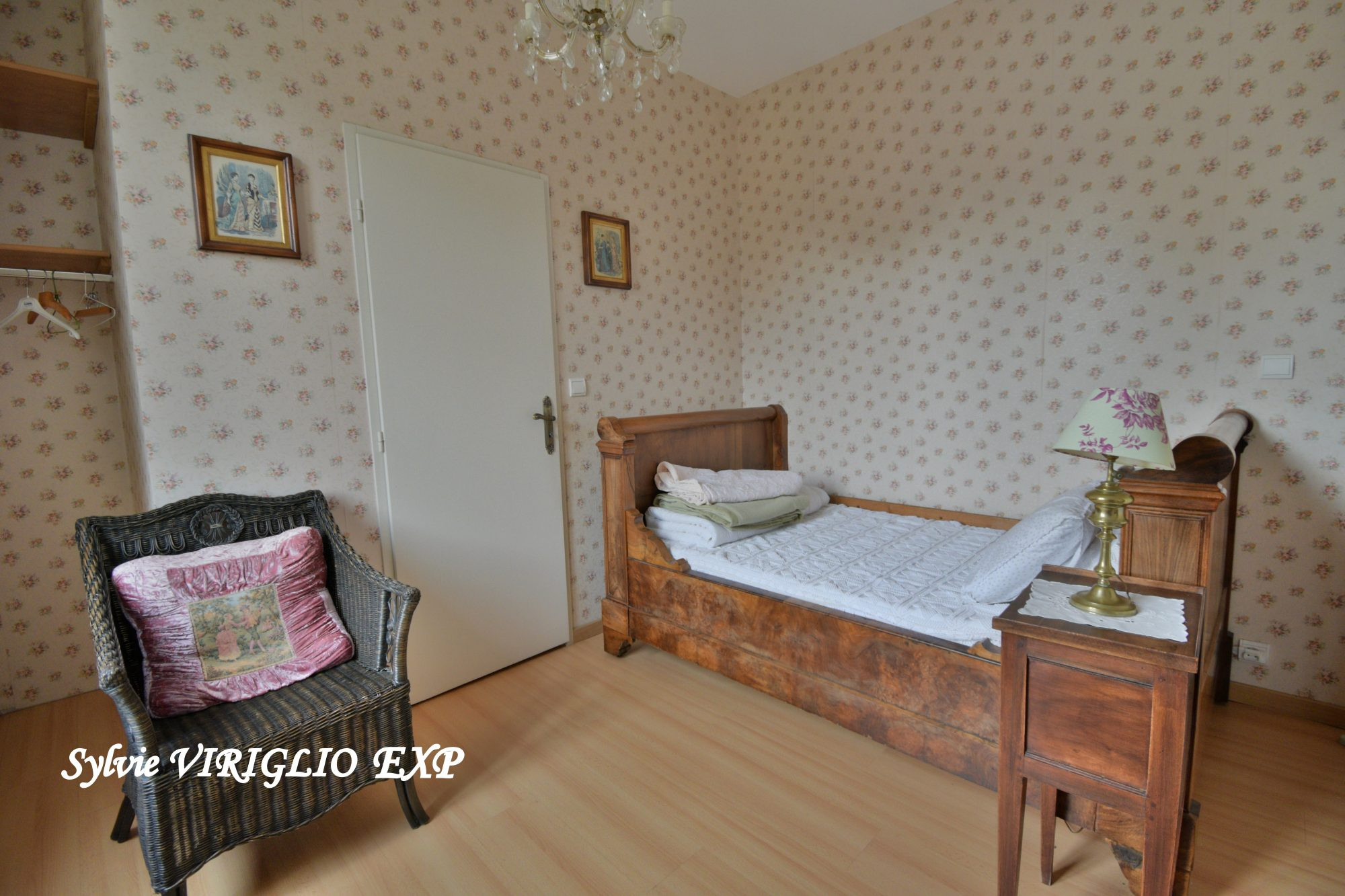 Maison 6 pièces 154 m² · à Issigeac · 154 m² · 294 000 €