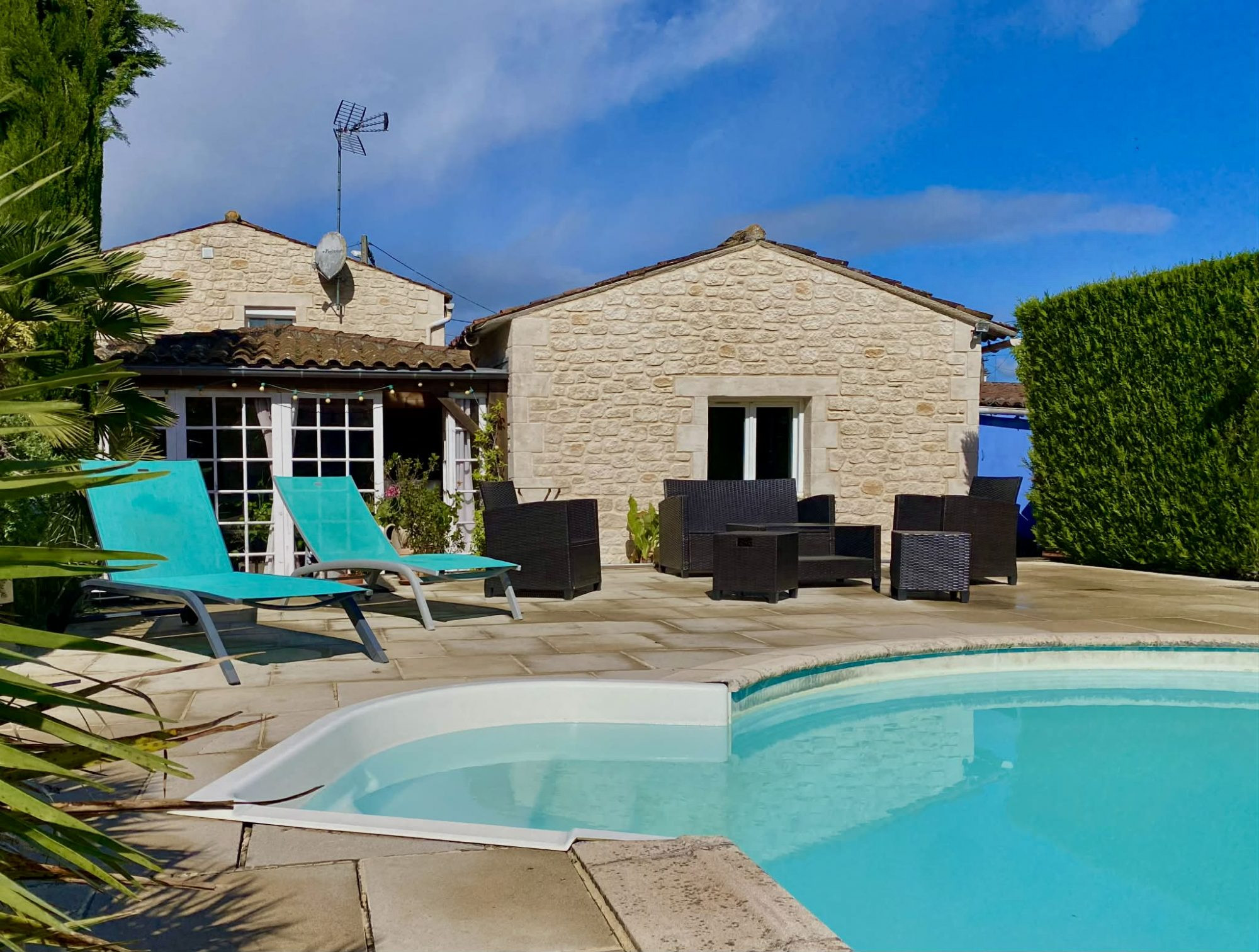 Charente Long House and its gîte in the heart of the village 3