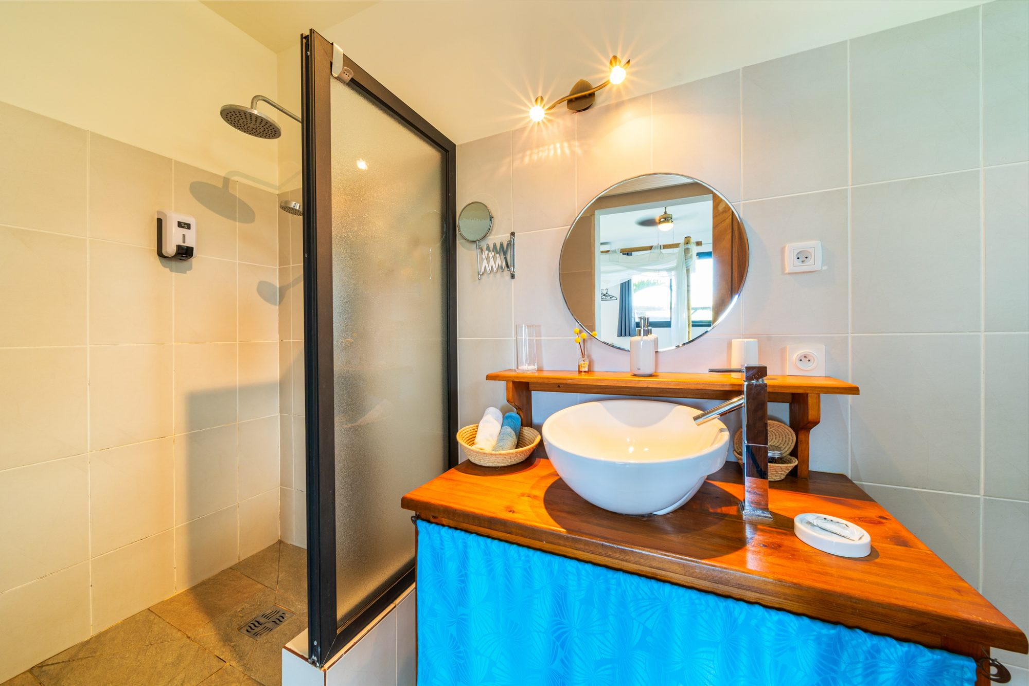 🌴 FOR SALE – CHARMING GUESTHOUSE WITH SPA & SWIMMING POOL 3