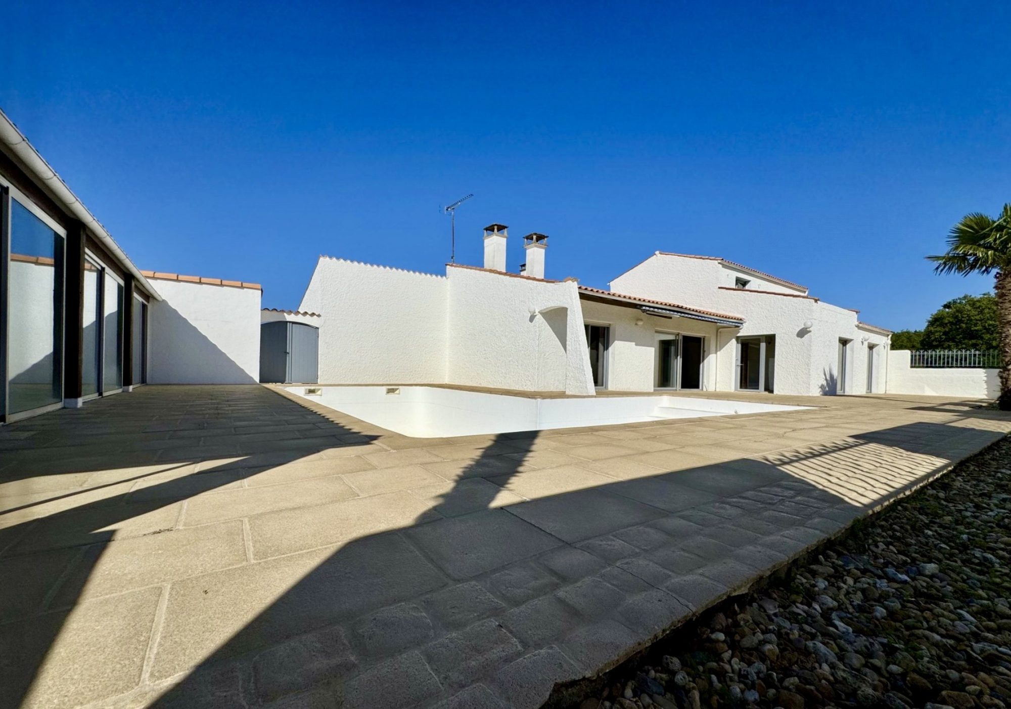 Maison à vendre à Breuillet, 188 m²