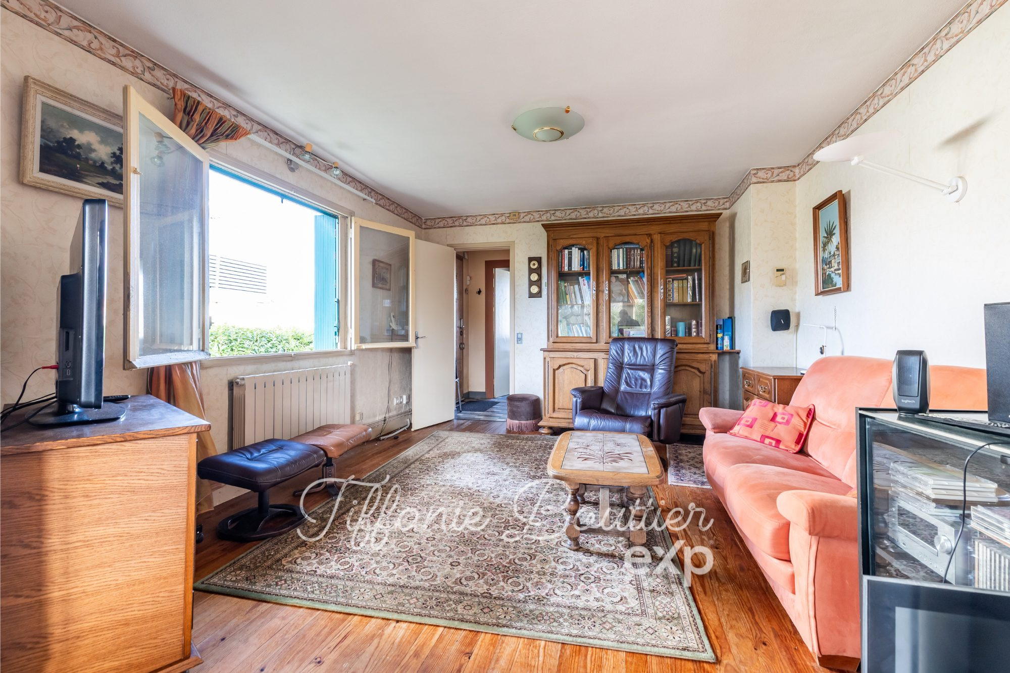 Maison R+1 de 93m² à rafraichir - 4 chambres + garage - au calme sur 720m² de terrain