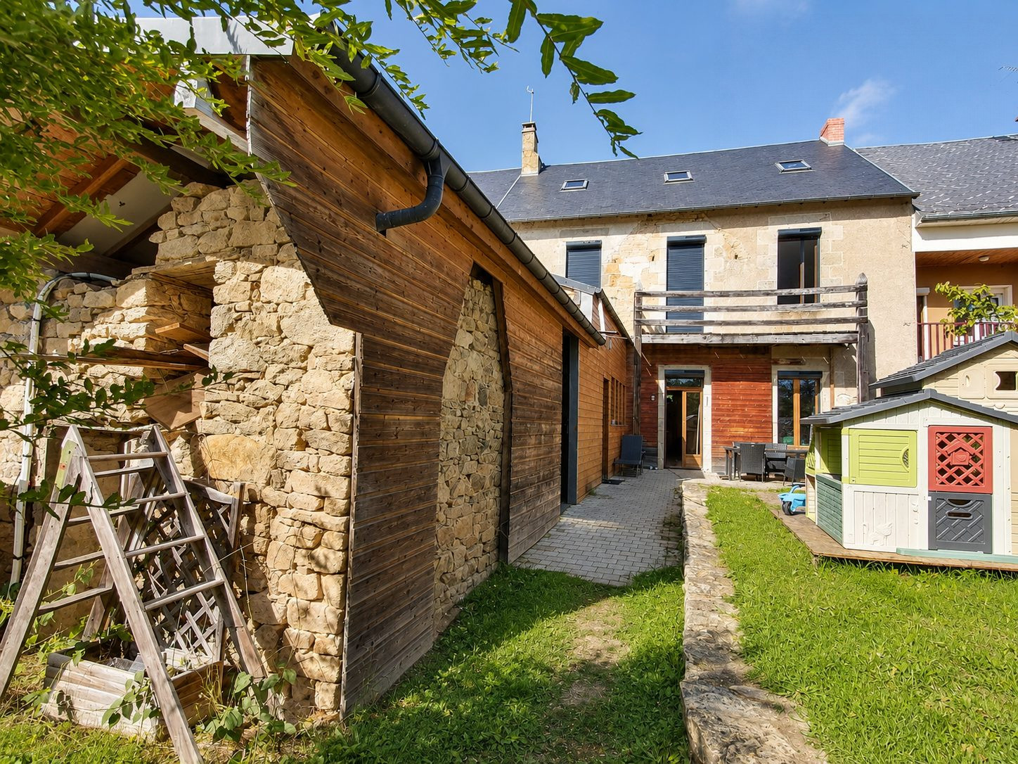 Maison spéciale investisseur à Ajain