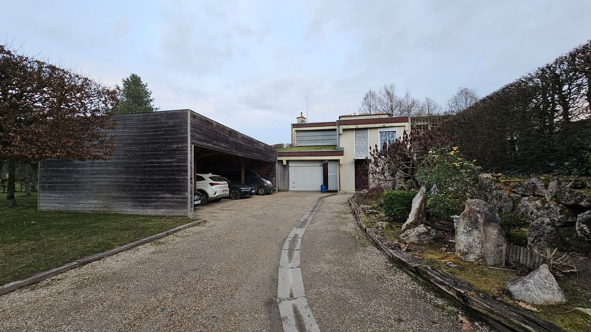 15-hectare estate with private pond in the heart of the Orléans forest 5