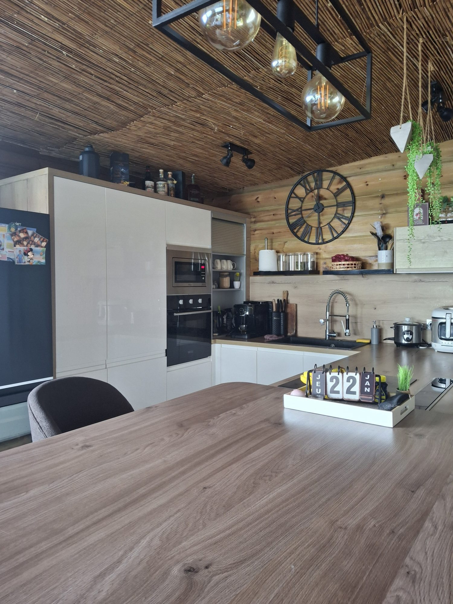 Maison rénovée 115 m² avec piscine et vue mer – Saint-Joseph