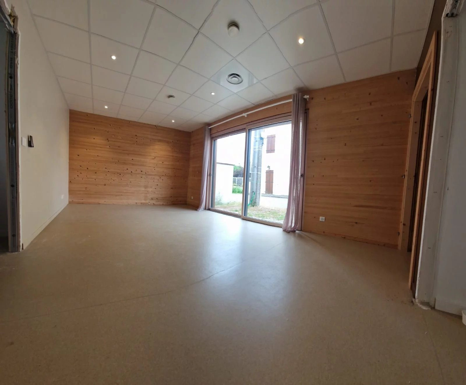 Habitation bois ou cabinet médical
