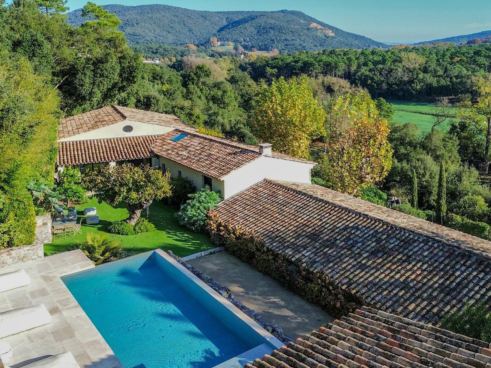Maison 5 pièces 245 m² · à La Môle · 245 m² · 3 150 000 €